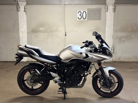 2008 Yamaha FZ6, серый, 600000 рублей, вид 1