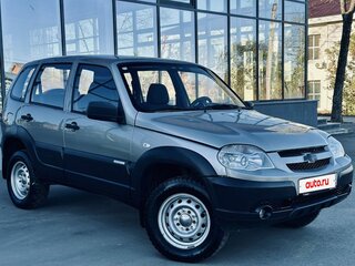 2013 Chevrolet Niva I Рестайлинг, серебристый, 539000 рублей, вид 4