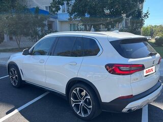 2021 BMW X5 40i IV (G05/G18), белый, 5499000 рублей, вид 5