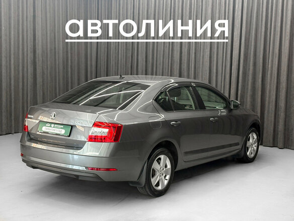 2018 Skoda Octavia III (A7) Рестайлинг, серый - вид 4