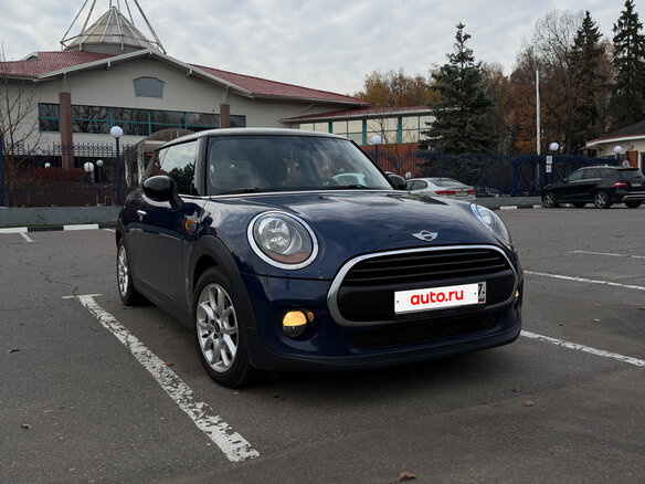 2018 Mini Hatch Cooper III (F55/F56), синий, 1750000 рублей - вид 2