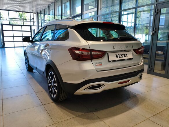 2026 Lada (ВАЗ) Vesta SW Cross I Рестайлинг (NG), серебристый, 2118000 рублей - вид 4