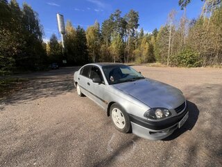 1999 Toyota Avensis I, серебристый, 220000 рублей, вид 4