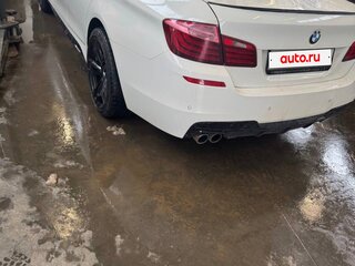 2013 BMW 5 серии 528i xDrive VI (F10/F11/F07), белый, 1800000 рублей, вид 5