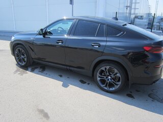 2021 BMW X6 30d III (G06), чёрный, 7250000 рублей, вид 2