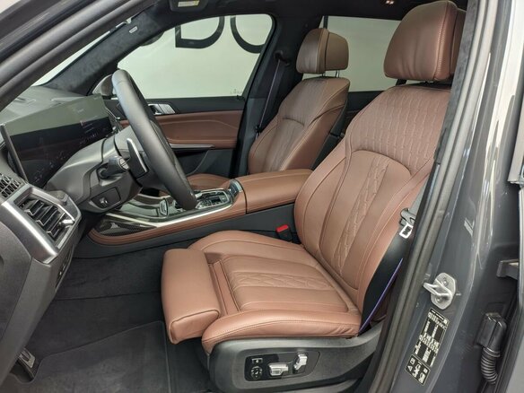 2026 BMW X7 40d I (G07) Рестайлинг, серый, 19250000 рублей - вид 9