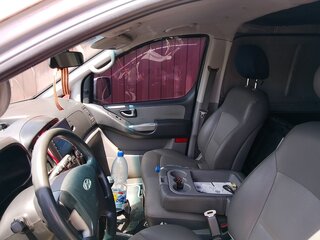 2010 Hyundai Grand Starex I, серый, 850000 рублей, вид 5
