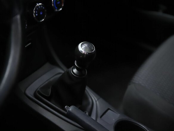2013 Toyota Corolla XI (E160, E170, E180), серый, 1120000 рублей - вид 13