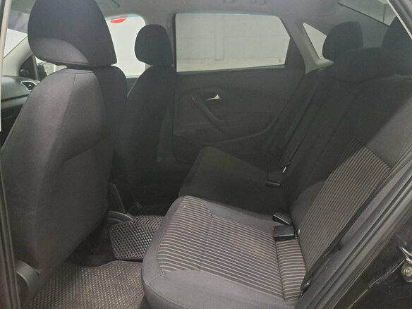 2012 Volkswagen Polo V, чёрный - вид 11