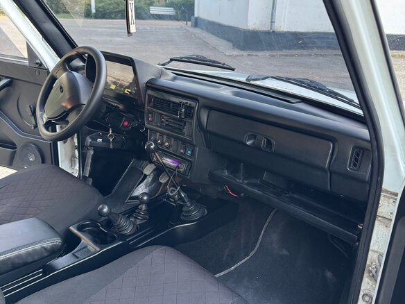 2010 Lada (ВАЗ) 2121 (4x4) I Рестайлинг, белый, 510000 рублей - вид 9