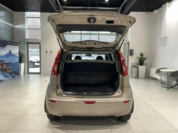 2013 Nissan Note I Рестайлинг, коричневый, 890000 рублей - вид 6