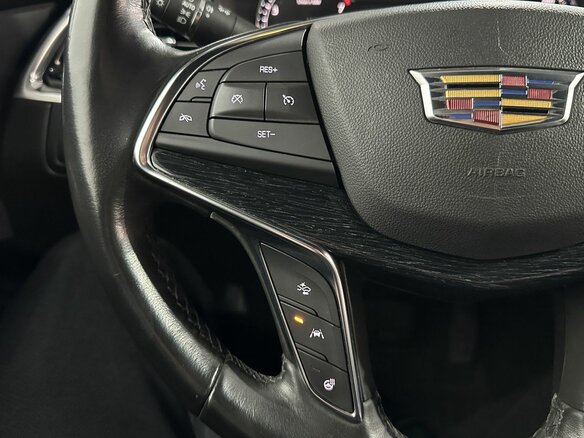 2021 Cadillac XT5 I Рестайлинг, чёрный, 3300000 рублей - вид 15