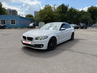 2014 BMW 5 серии 530d xDrive VI (F10/F11/F07) Рестайлинг, белый, 2500000 рублей, вид 1