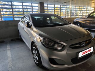 2011 Hyundai Solaris I, серебристый, 980000 рублей, вид 1