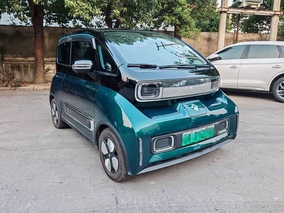 2023 Baojun Kiwi EV, зелёный