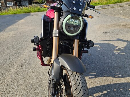 2020 Honda CB 650R, красный, 899990 рублей, вид 4