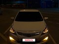 2015 Hyundai Solaris I Рестайлинг, белый, 550000 рублей - вид 1