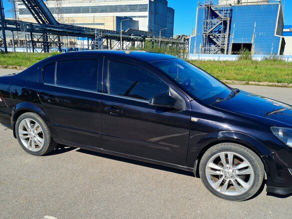 2008 Opel Astra H Рестайлинг, чёрный, 505000 рублей - вид 3
