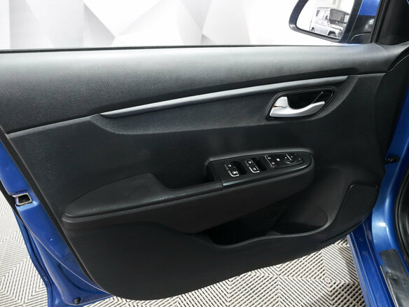 2018 Kia Rio IV, синий, 911000 рублей - вид 14