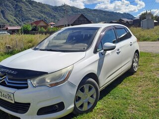 2011 Citroen C4 II, белый, 350000 рублей, вид 2