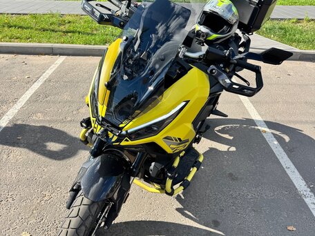 2025 Honda X-ADV, жёлтый, 1600000 рублей, вид 4