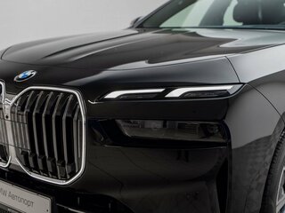 2025 BMW 7 серии 740i xDrive VII (G70), чёрный, 14490000 рублей, вид 2