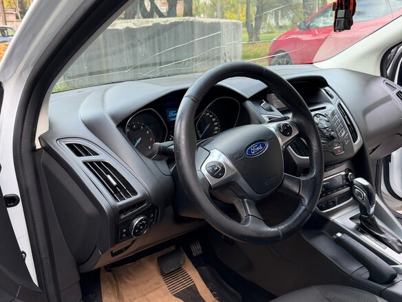 2014 Ford Focus III, белый, 600000 рублей - вид 5