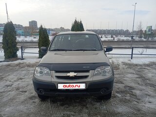 2016 Chevrolet Niva I Рестайлинг, серый, 670000 рублей, вид 2