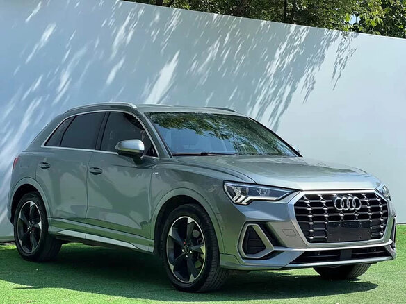 2022 Audi Q3 35 TFSI II (F3), серебристый - вид 1