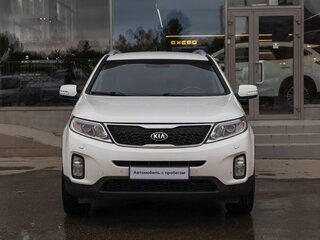 2019 Kia Sorento II Рестайлинг, белый, 2095000 рублей, вид 2