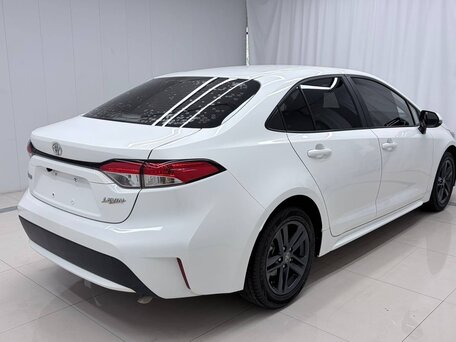2023 Toyota Levin XII (E210) Рестайлинг, белый, 1490000 рублей, вид 4