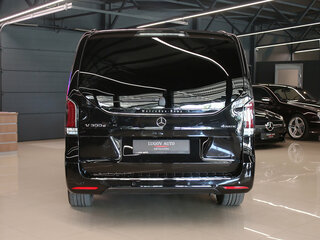 2025 Mercedes-Benz V-Класс Compact 300 d компактный III (W447) Рестайлинг 2, чёрный, 11900000 рублей, вид 5
