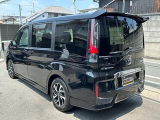 2021 Honda Stepwgn Spada V Рестайлинг, чёрный, 1820000 рублей, вид 5