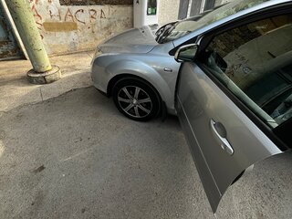 2007 Ford Focus II Рестайлинг, серебристый, 400000 рублей, вид 2
