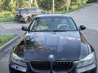 2010 BMW 3 серии 320i V (E90/E91/E92/E93) Рестайлинг, чёрный, 850000 рублей, вид 3
