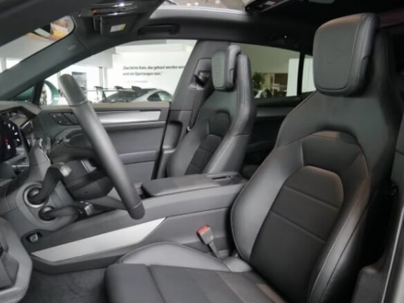 2026 Porsche Cayenne Electric IV, зелёный, 19990660 рублей - вид 9