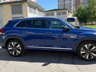 2021 Volkswagen Teramont X I, синий, 3990000 рублей, вид 3