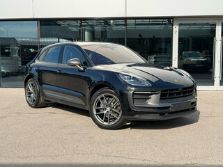 2026 Porsche Macan I Рестайлинг 2, чёрный, 12390000 рублей, вид 3