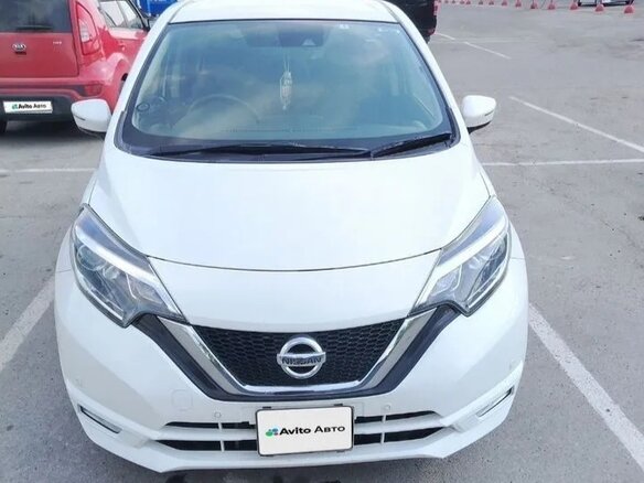 2019 Nissan Note II Рестайлинг, белый, 1150000 рублей