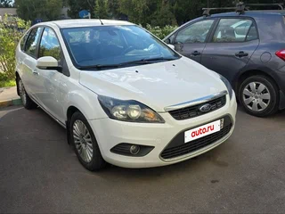 2010 Ford Focus II Рестайлинг, белый, 750000 рублей, вид 3
