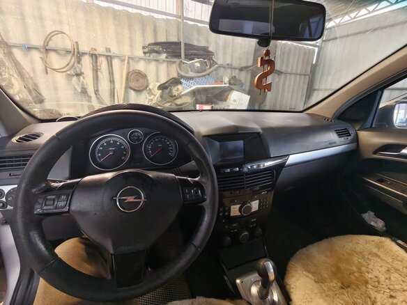 2008 Opel Astra H Рестайлинг, бежевый, 465000 рублей - вид 5