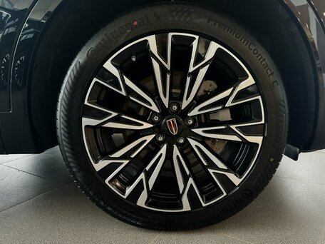 2025 Hongqi HS5 I Рестайлинг, чёрный, 4699000 рублей, вид 5