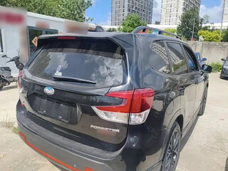 2021 Subaru Forester MHEV V, чёрный, 2450007 рублей, вид 4