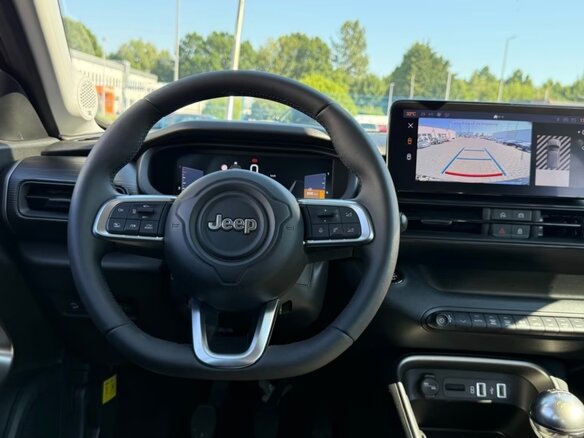 2024 Jeep Avenger, чёрный, 2015000 рублей - вид 11
