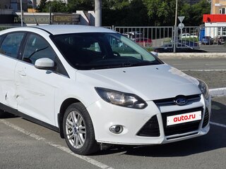 2015 Ford Focus III, белый, 750000 рублей, вид 3
