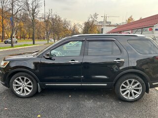 2018 Ford Explorer V Рестайлинг 2, чёрный, 2800000 рублей, вид 3