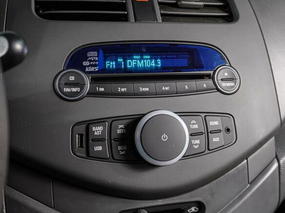 2012 Chevrolet Spark III, красный - вид 12