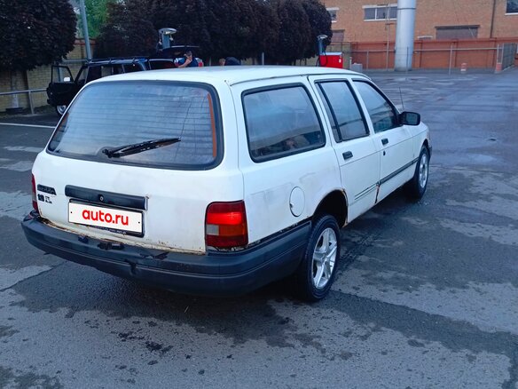 1988 Ford Sierra I Рестайлинг, белый, 70000 рублей - вид 3