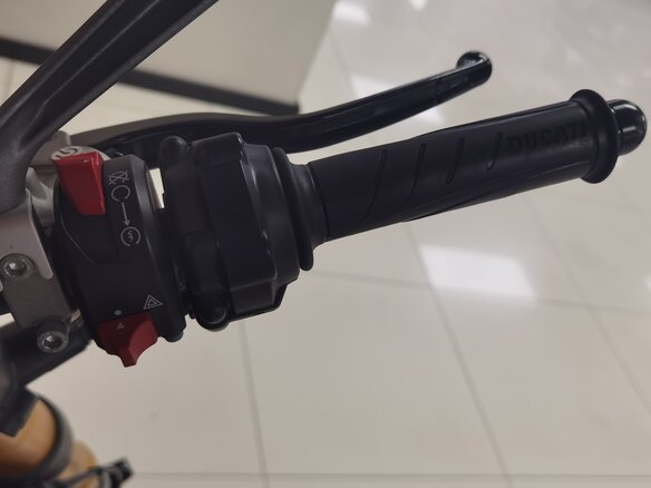 2020 Ducati Monster 1200, чёрный, 1290000 рублей - вид 29