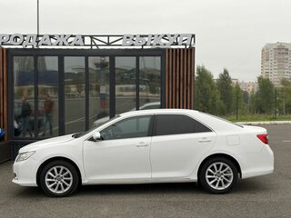 2014 Toyota Camry VII (XV50), белый, 1350000 рублей, вид 3